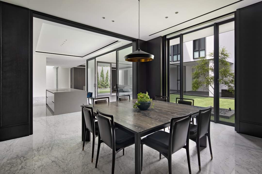 Interior Design Livingroom ruang tamu modern bahan HPL wood kayu coklat tua, lantai granit, wallpanel dinding Grogol Petamburan - Jakarta Barat